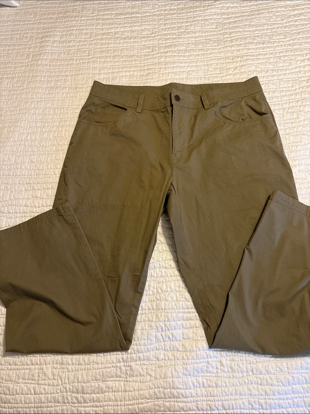 Columbia Olive Green Men's Chinos